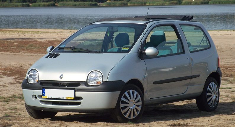 Photo donne 2 enjoliveur de twingo pas neuf vieux abimé