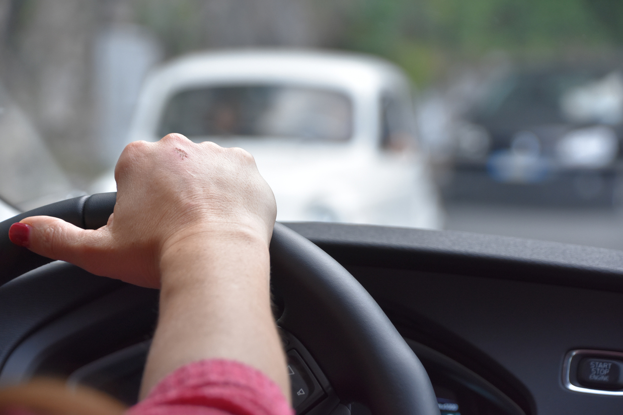 Bien conduire avec un coffre de toit - sécurité et prévention